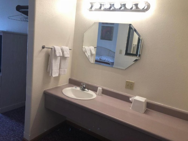 Wheels Motel image 28