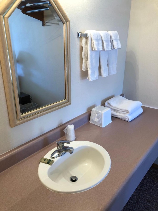 Wheels Motel image 5